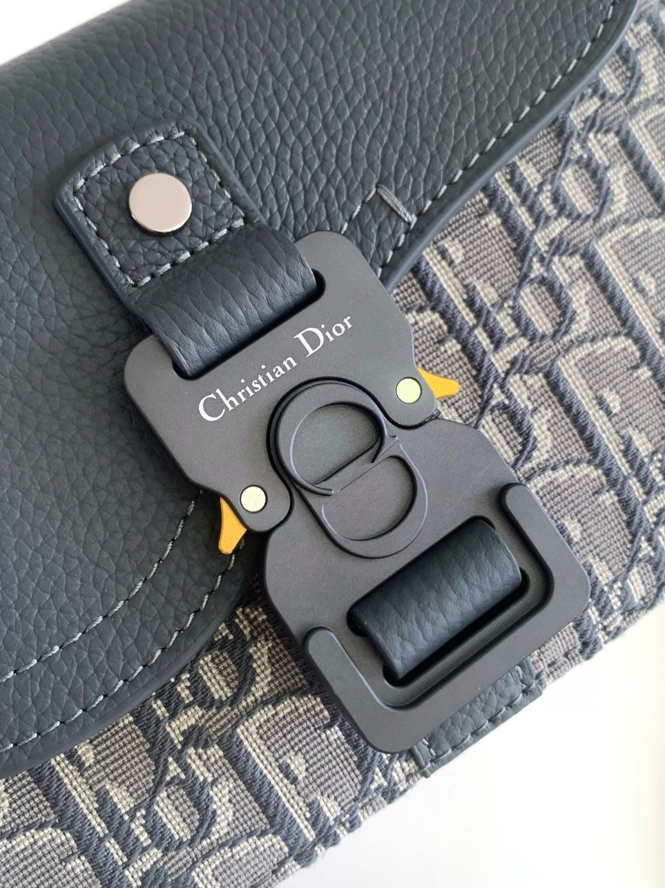 Dior Mini Saddle Messenger Bag in Grey Oblique Jacquard and Calfskin - Image 7