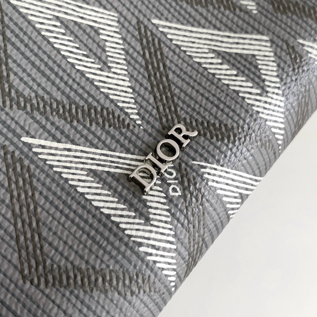 Dior A5 Triangle Pouch in Grey CD Diamond Canvas - Image 5