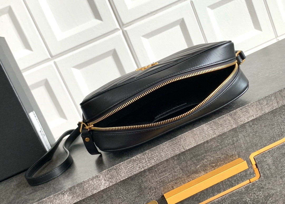 Saint Laurent Lou Camera Bag in Black Quilted Calfskin - Image 3
