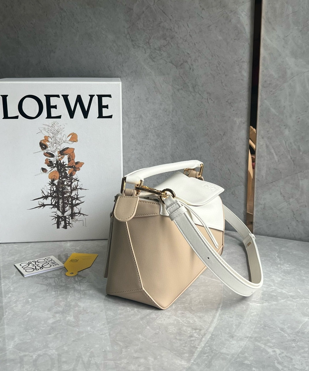 Loewe Puzzle Small Bag in White and Beige Classic Calfskin - Image 3