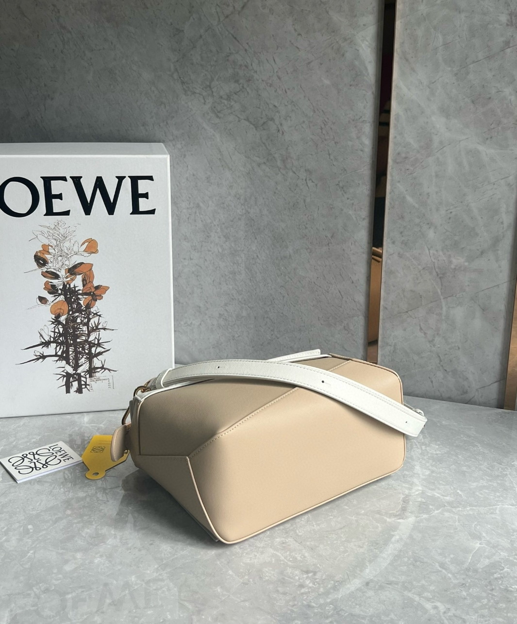 Loewe Puzzle Small Bag in White and Beige Classic Calfskin - Image 6