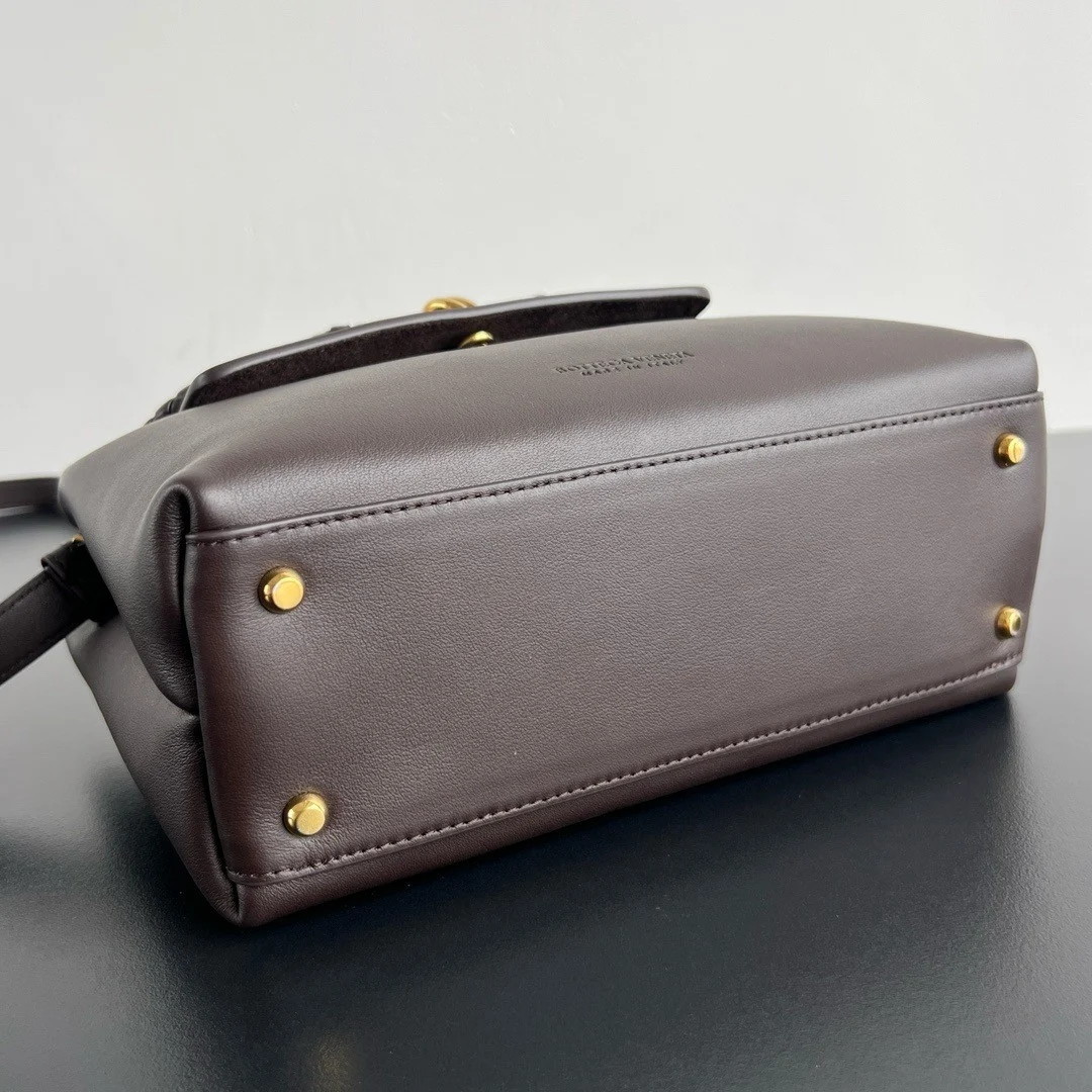 Bottega Veneta Ciao Ciao Small Bag in Fondant Calfskin - Image 5