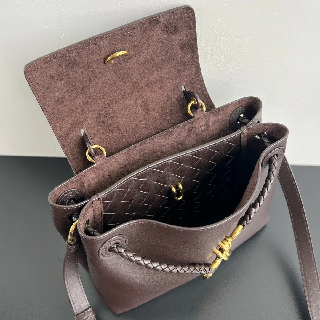 Bottega Veneta Ciao Ciao Small Bag in Fondant Calfskin - Image 8