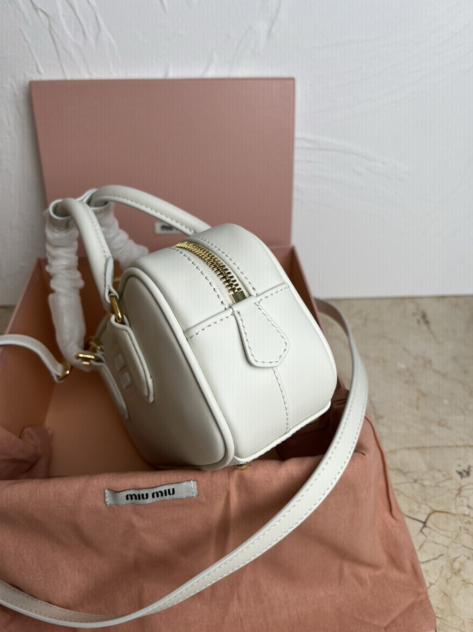 Miu Miu Arcadie Medium Bag in White Leather - Image 4