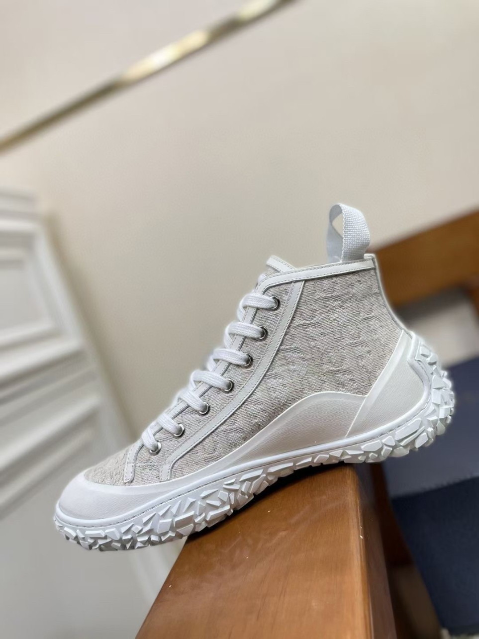 Dior Men's B28 High-top Sneakers In White Oblique Jacquard - Image 2