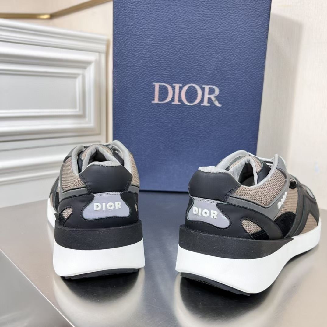 Dior Men's B29 Sneakers In Gray Mesh and Black Suede - Image 5