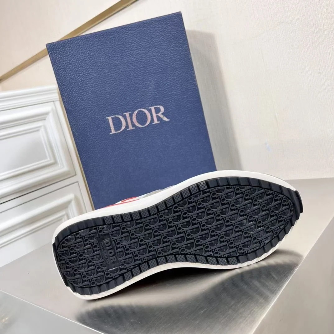 Dior Men's B29 Sneakers In Gray Mesh and Suede - Image 8